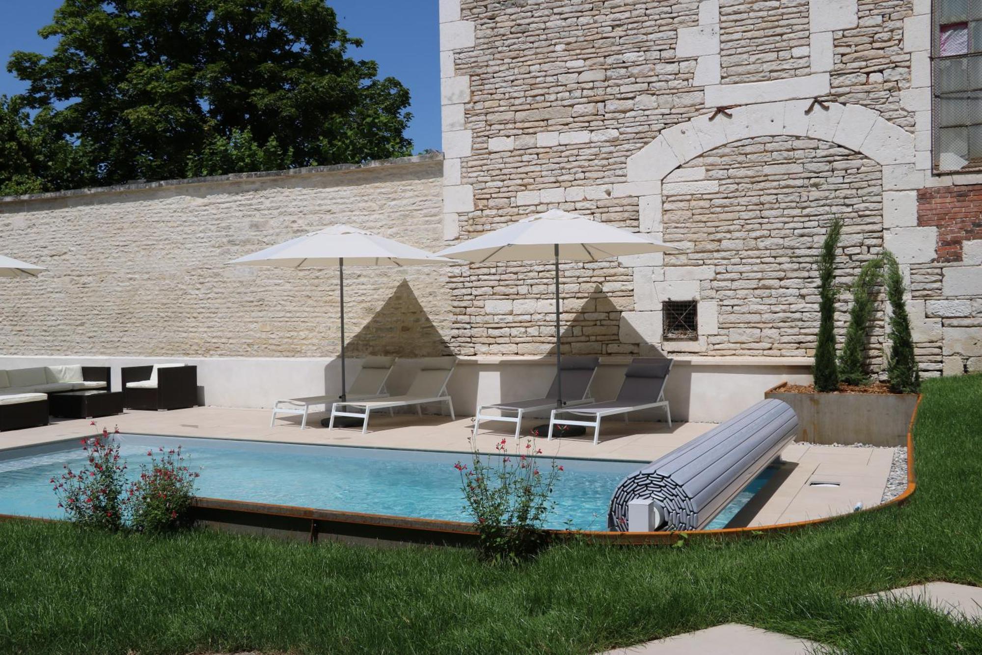 La Villa Lombardi En Champagne, Avec Piscine Privee Et Jacuzzi Les Riceys Exterior photo