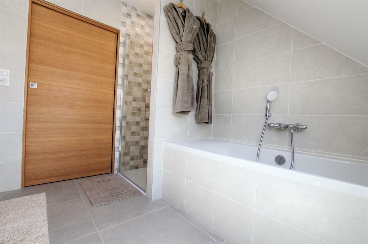La Villa Lombardi En Champagne, Avec Piscine Privee Et Jacuzzi Les Riceys Exterior photo